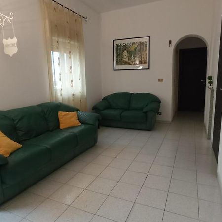 Fontanarossa Airport Apartment カターニア エクステリア 写真