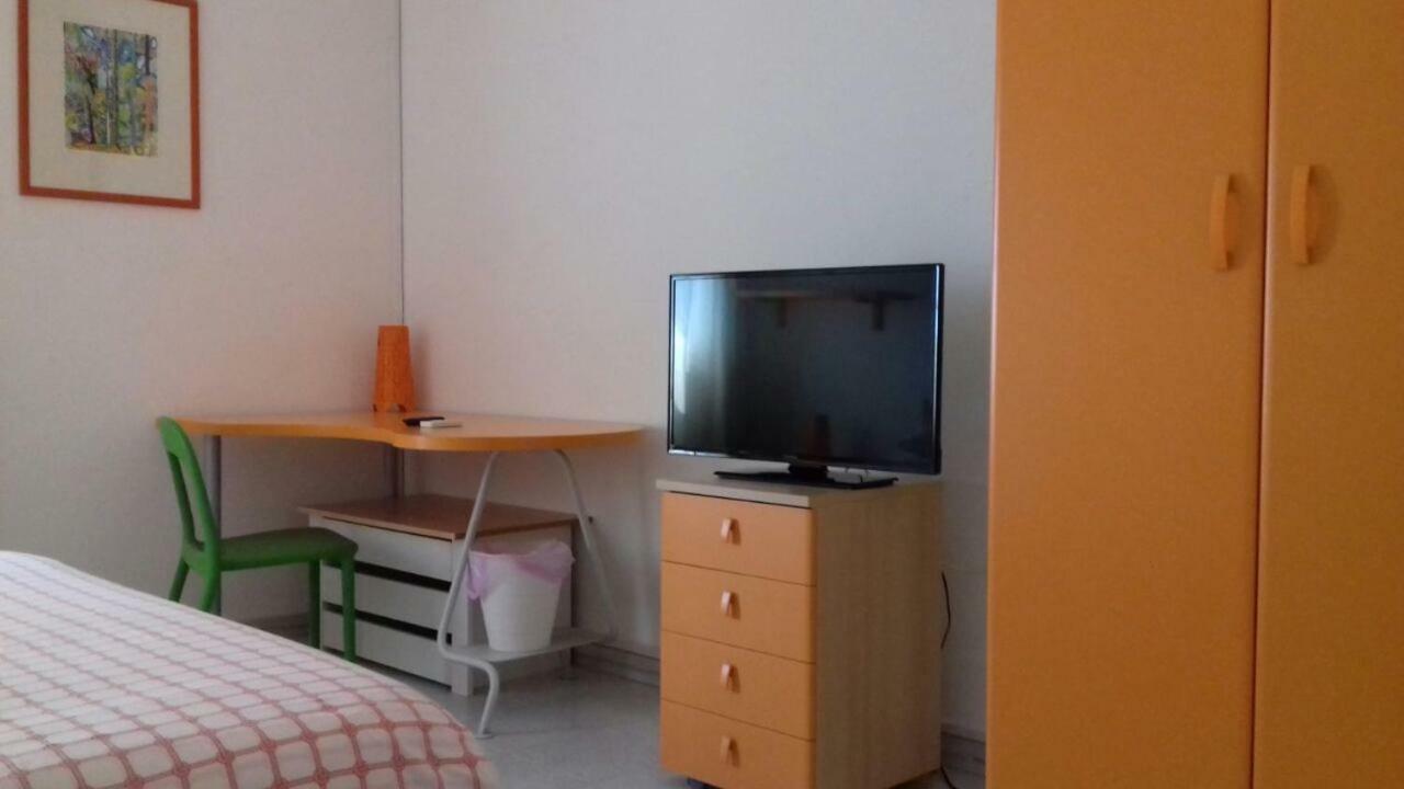 Fontanarossa Airport Apartment カターニア エクステリア 写真